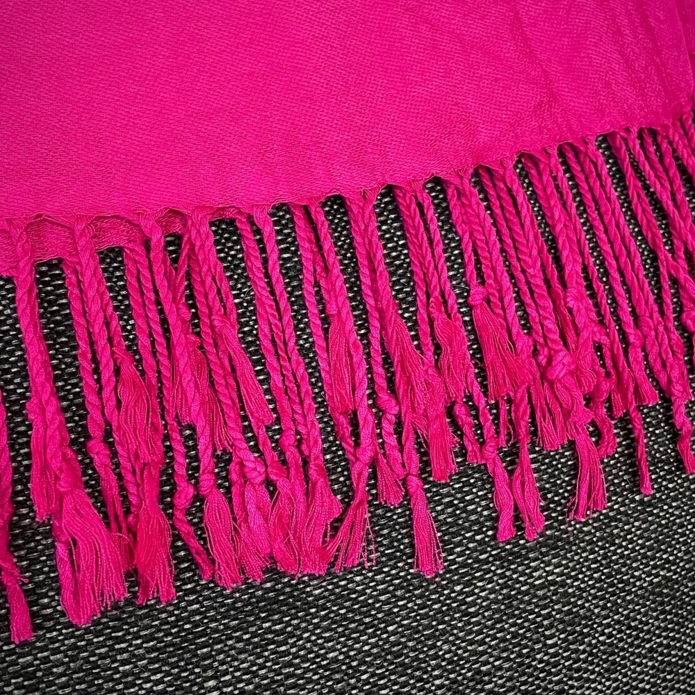 Fuchsia Pashmina Shawl - Picture 3 of 4